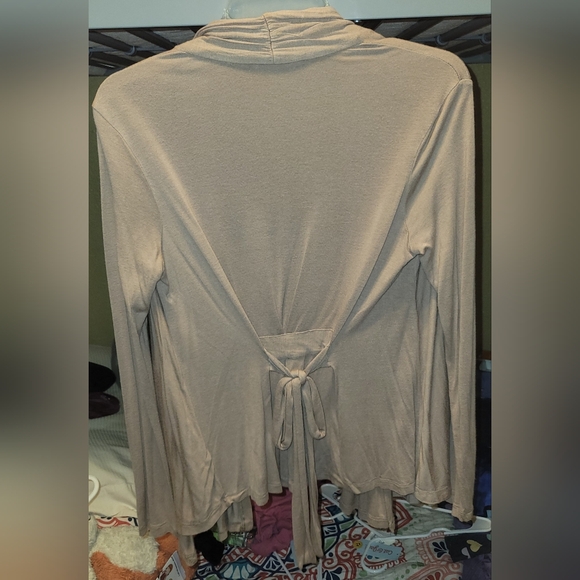 Large forever 21 Tan cardigan - Picture 2 of 3